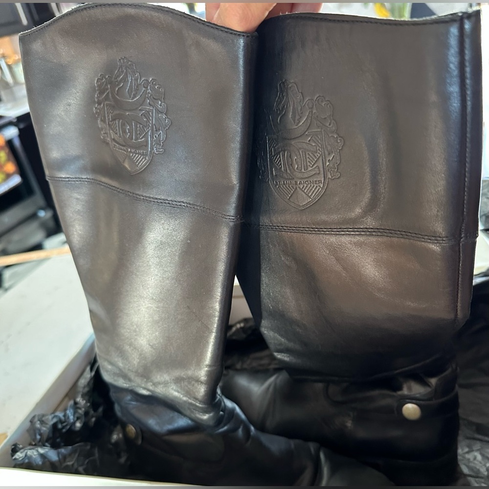 Etienne Aigner Boots